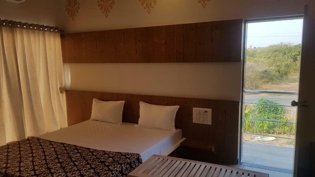 Houbara Resort Sasan Gir Exterior foto